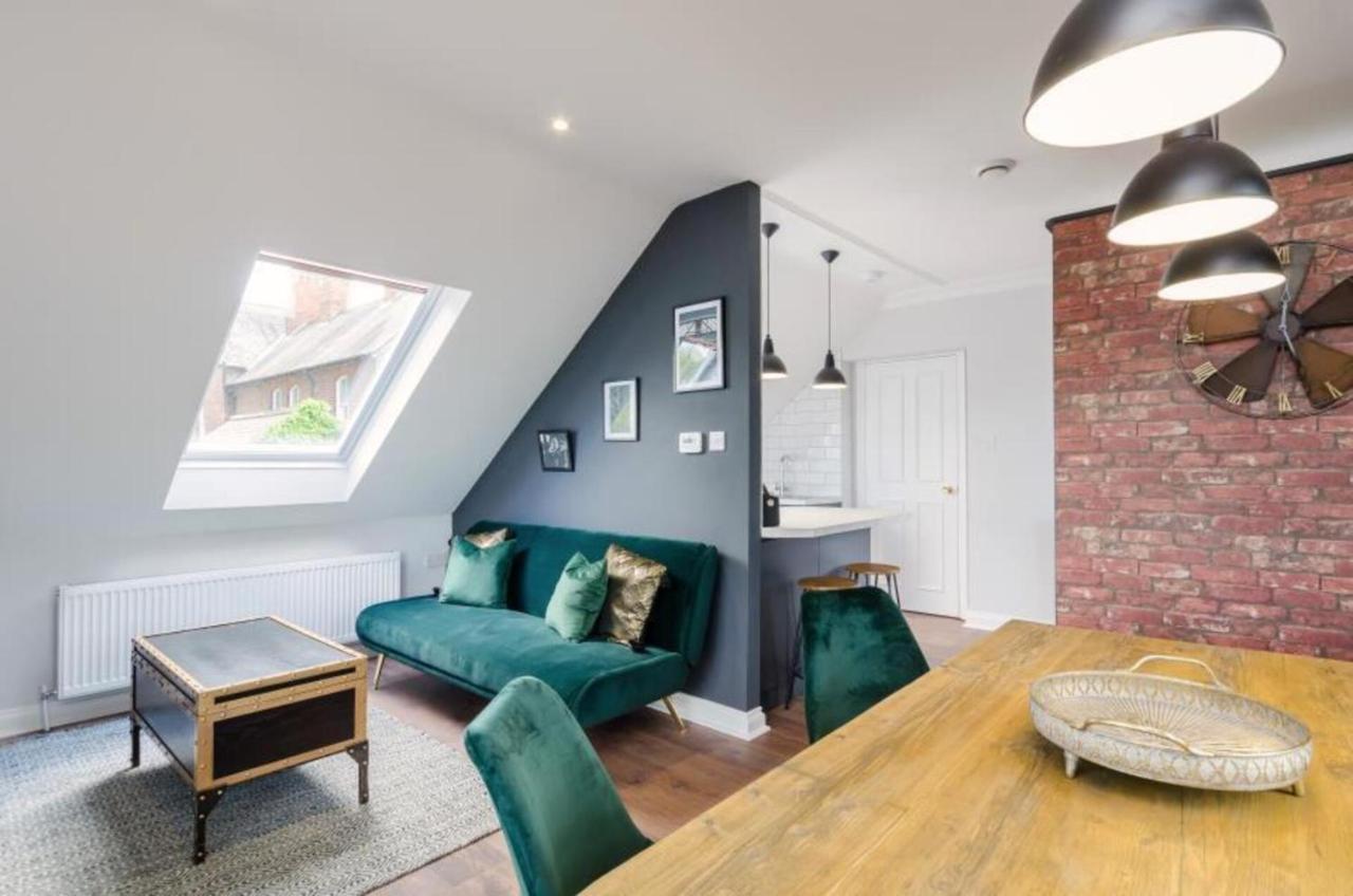 Time Is Now! Beautiful Apartment In York Exterior photo